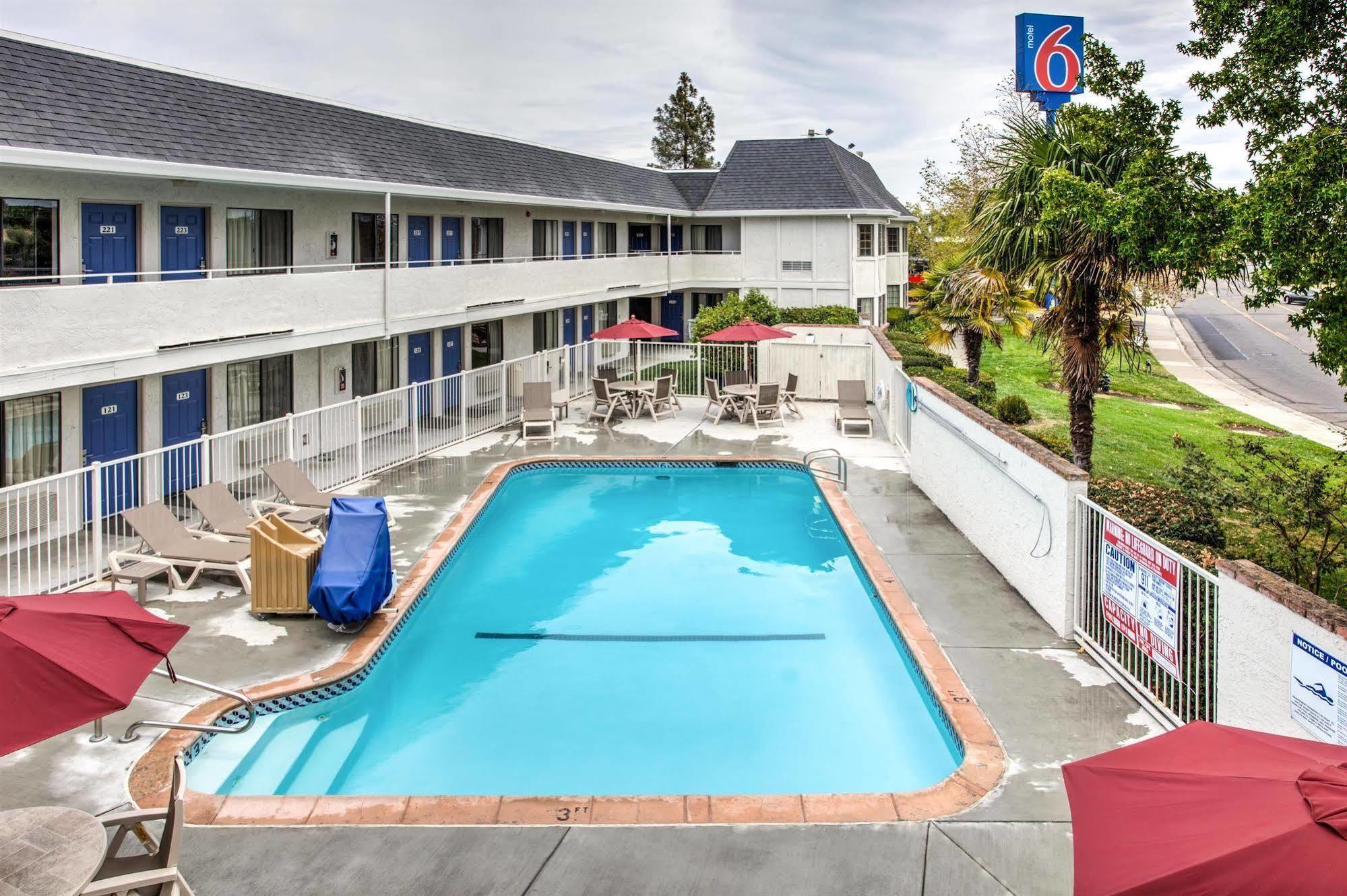Motel 6-Fairfield, Ca - North Екстер'єр фото